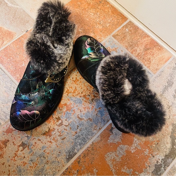 🥾NWOT! Fabulous HandMade Super Lady Star Arty Metallic & Fur Combat Style Boots - Picture 3 of 15